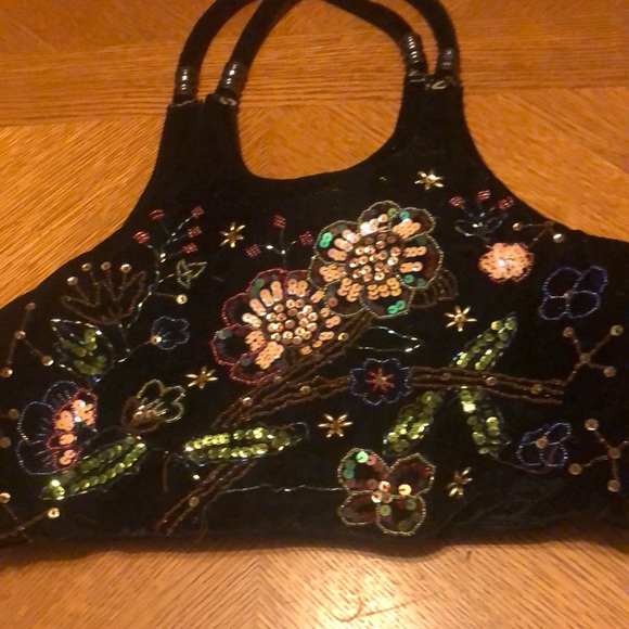 Handbag - Picture 2 of 9
